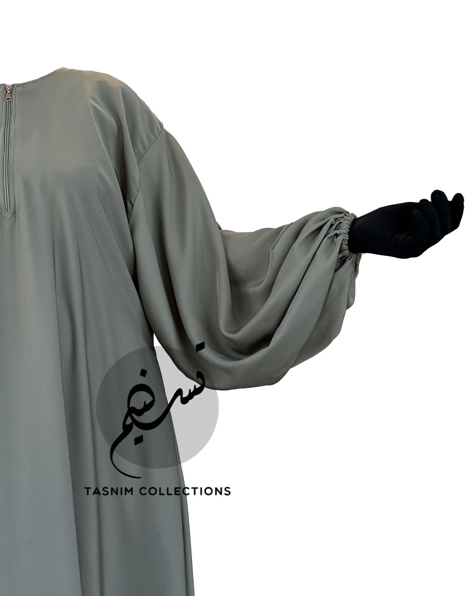 Open flared Abaya "Nadine" with full balloon sleeves and pockets - Image 2